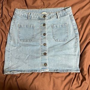 Guess Light Wash Button down Mini Skirt